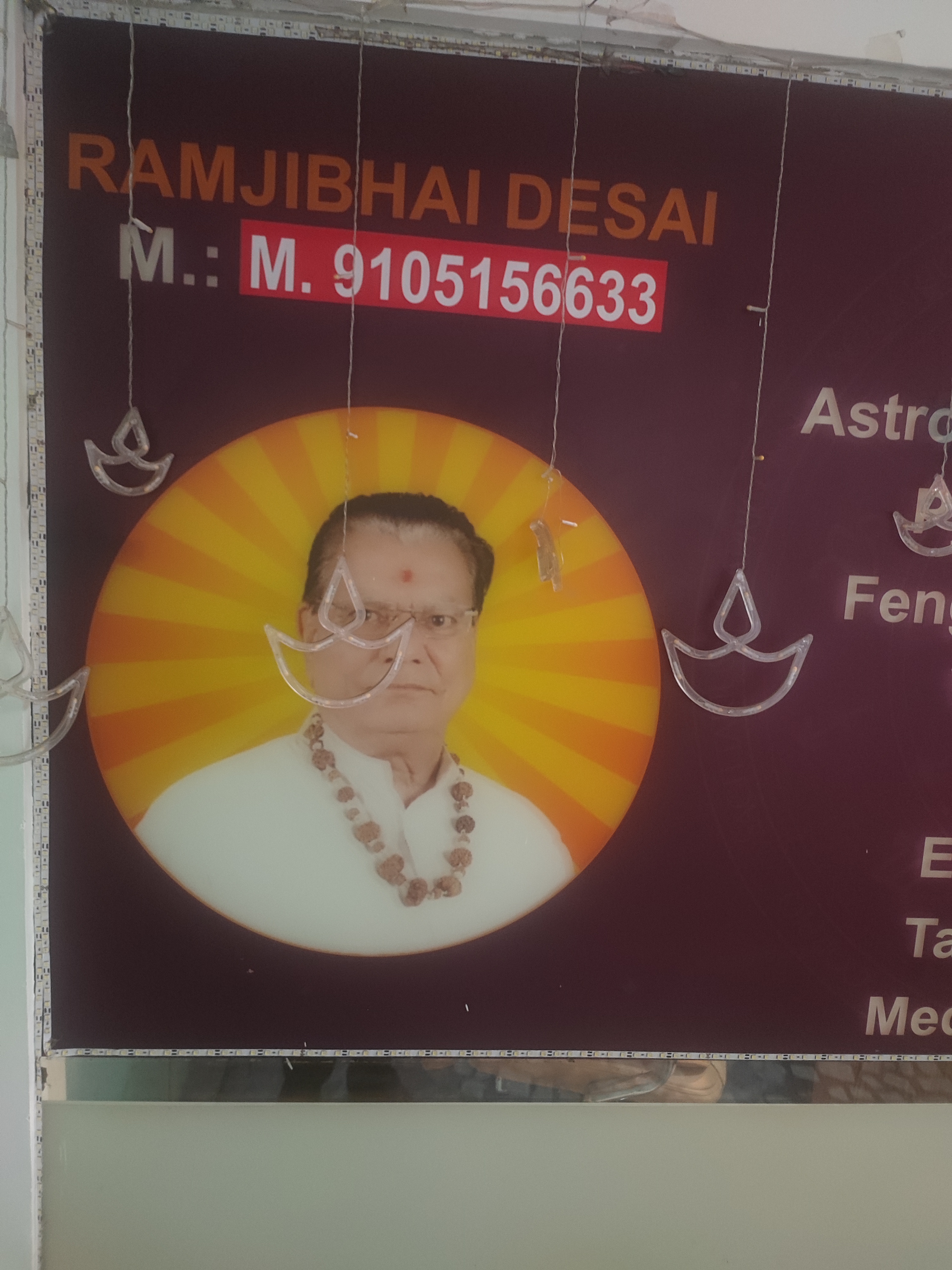 Astrologer Ramji Desai