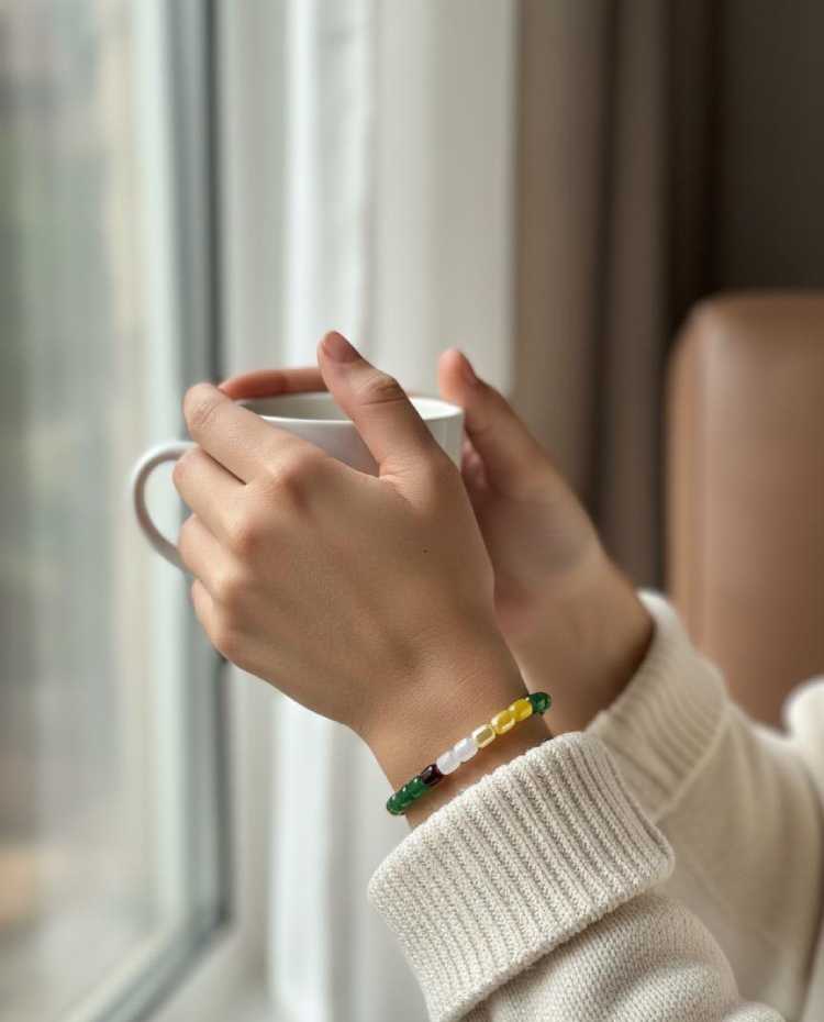 Seven Chakra Balancing Bracelet - Pure Energy & Alignment - Gallery Image 3
